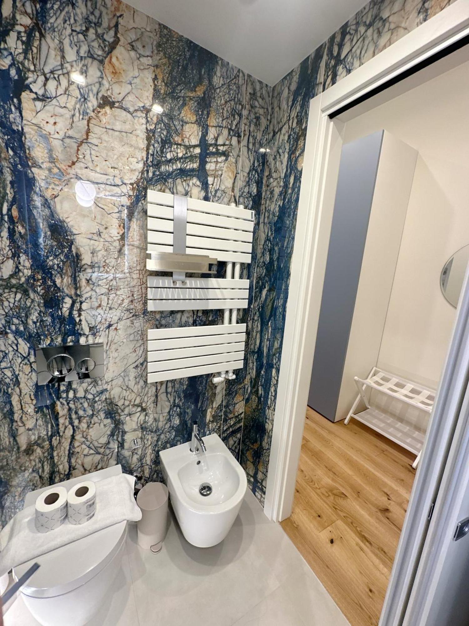 Private Apartment With Wi-Fi Milano City Near Duomo Atena Exterior photo