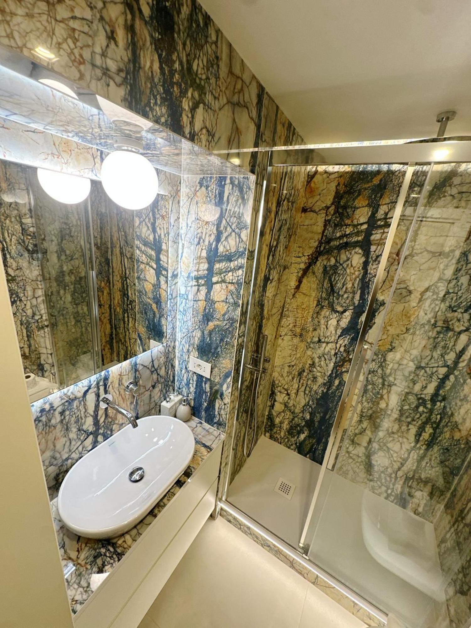 Private Apartment With Wi-Fi Milano City Near Duomo Atena Exterior photo